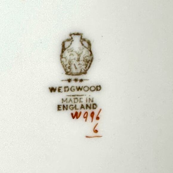 Antique Wedgwood Ventnor Enameled 10.5" Retired Dinner Plate 1920's-Set of 4 - Picture 8 of 8